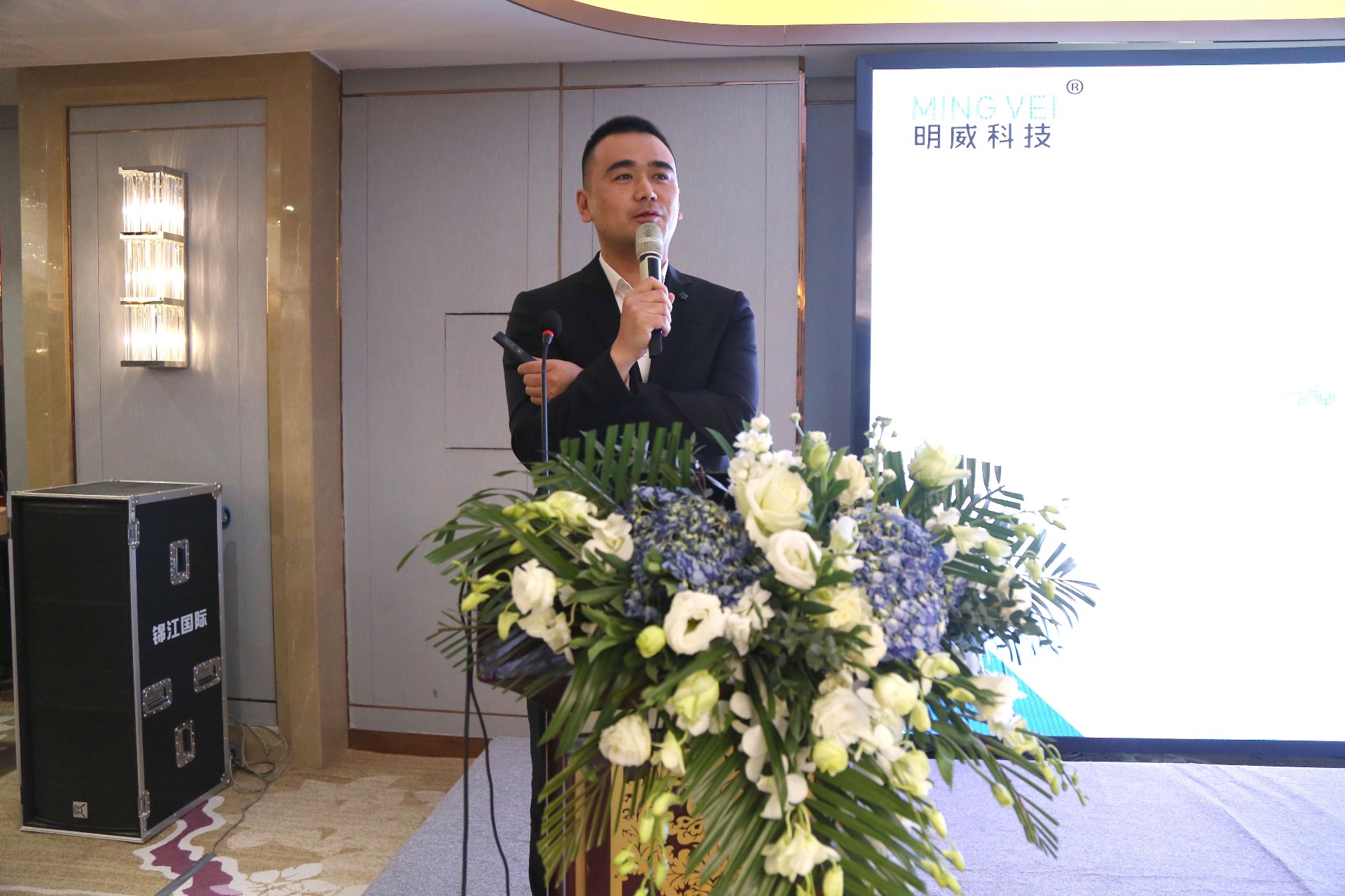 1641539450165210.jpg LP9A1968.JPG