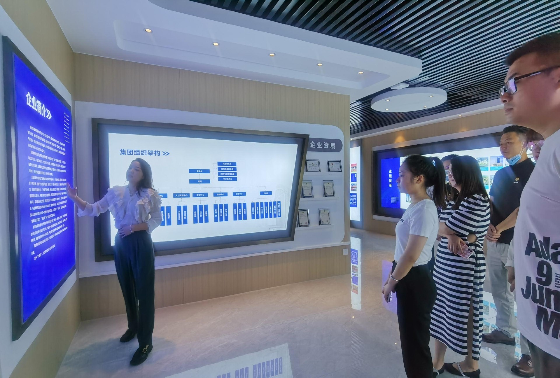 1655715566775345.jpg a569230673aa29c05d938a564cb857fe.jpg