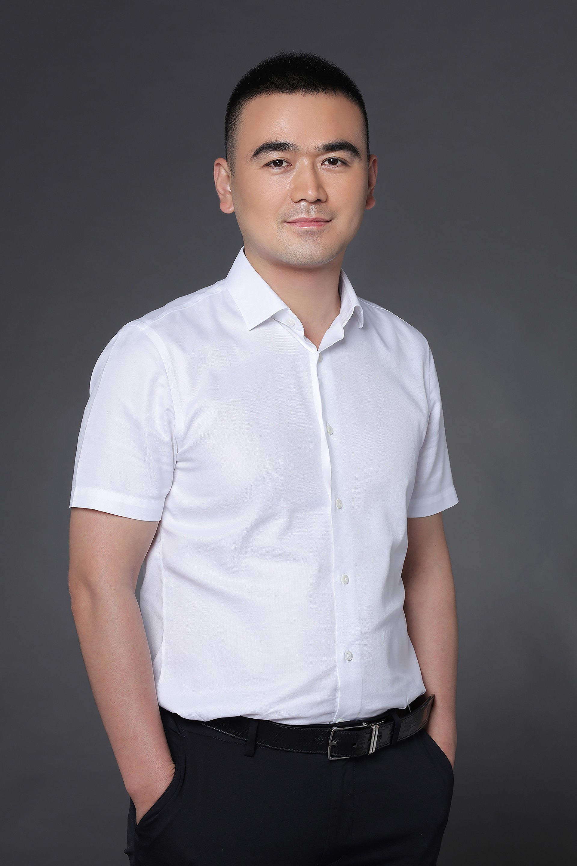 1687336015859653.jpg 董事長照片8(1).jpg