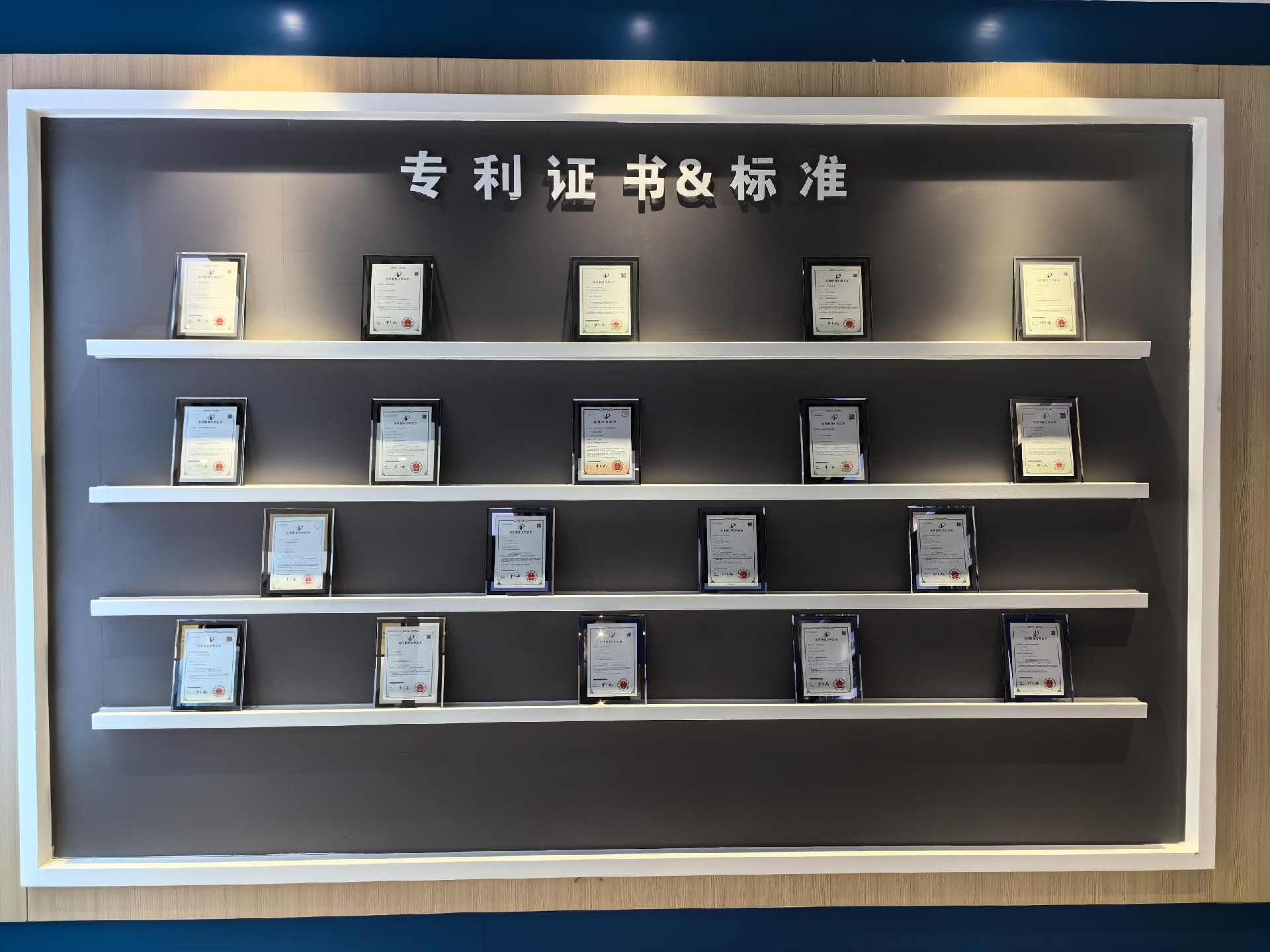 1724222744900633.jpg f80b609fc435592ca359f14940a23520(2).jpg